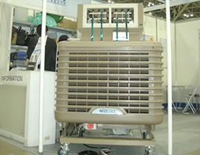 写真：気化放熱式涼風装置 ネオクール