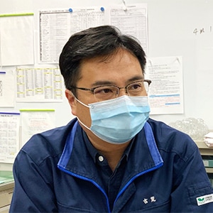 製造部製造課<br>課長 吉荒 重夫 様
